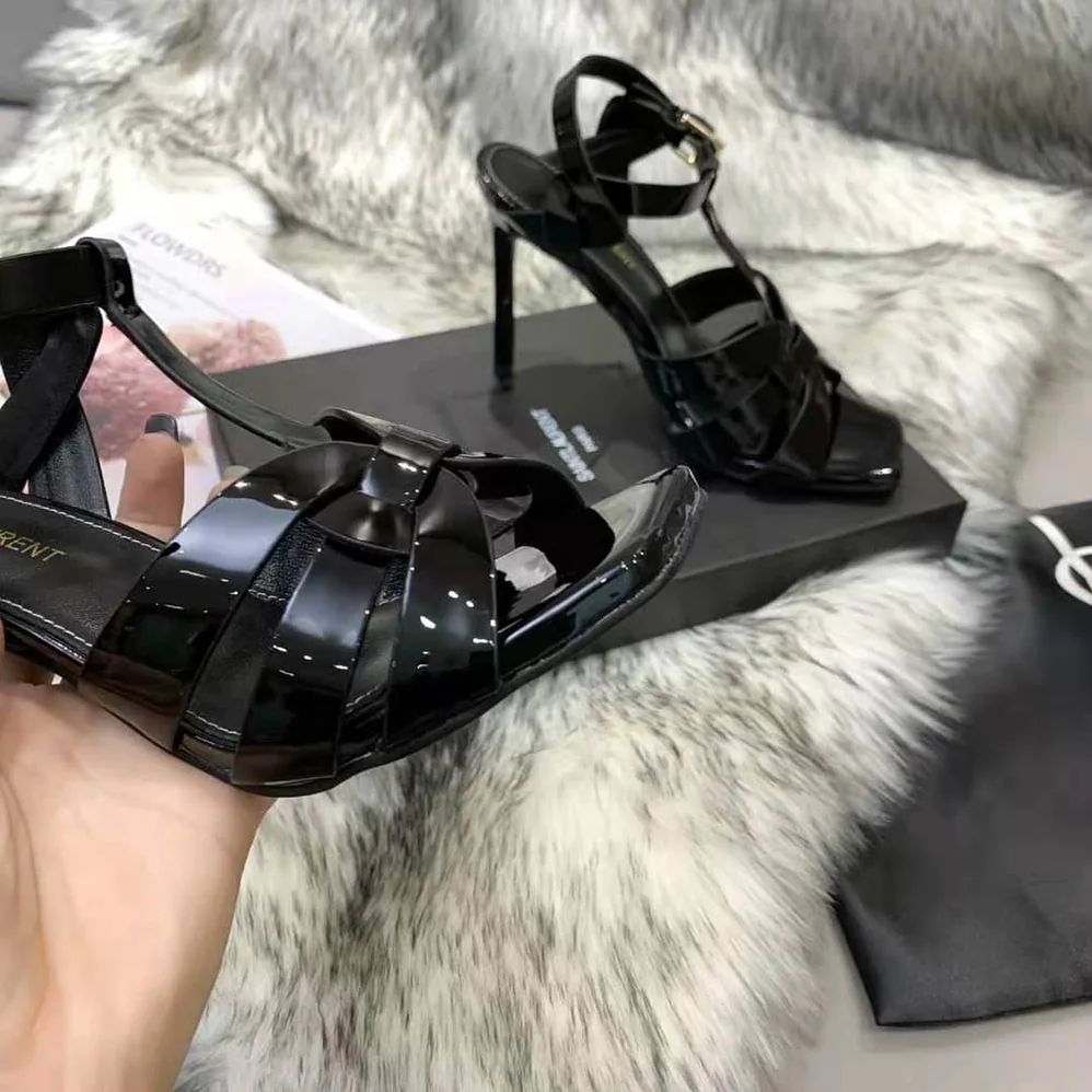 Saint Laurent YSL Tribute Sandals in Patent Leather in 105mm Heel Hight for Women in Black