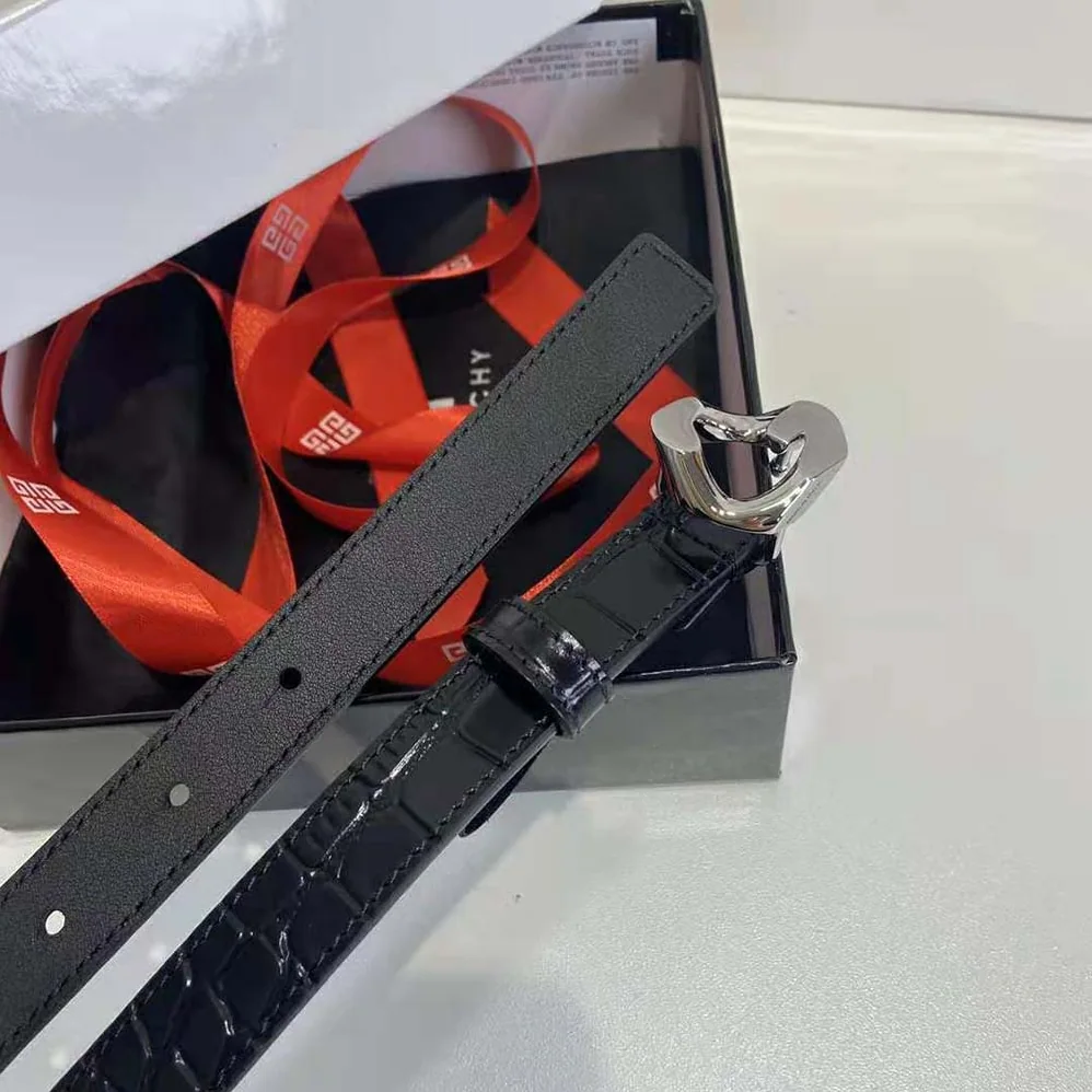 Givenchy Reversible Belt in Leather with G Chain Buckle for Women