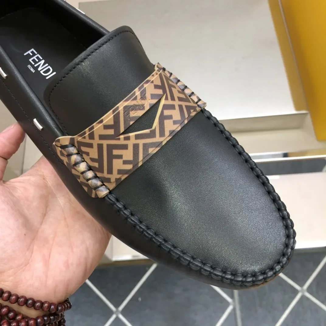 Fendi Force Black Loafers 7D1473