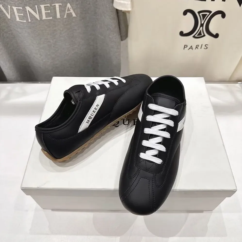 Alexander Mcqueen Boxe Sneaker in Black for Unisex Alexander Mcqueen Boxe Sneaker in Black for Unisex