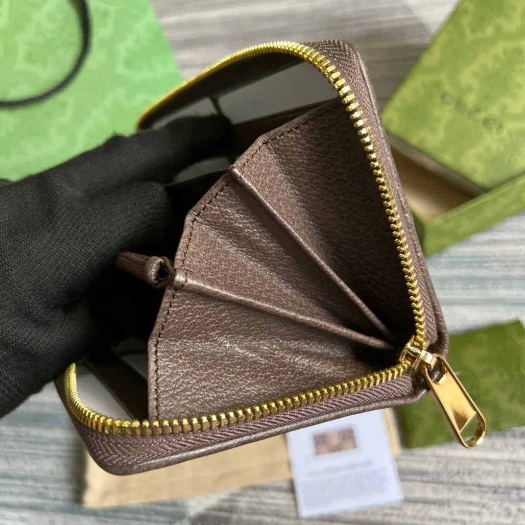 Gucci Diana Jumbo GG Zip Around Wallet With GG Brown /