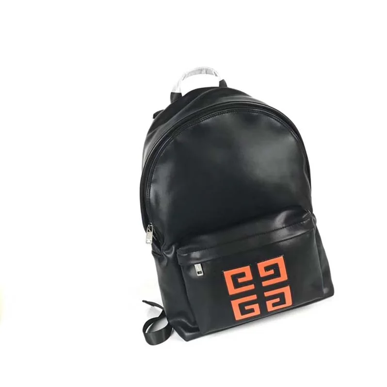 Givenchy 4G Backpack in Leather for Men in Black Givenchy 4G Backpack in Leather for Men in Black