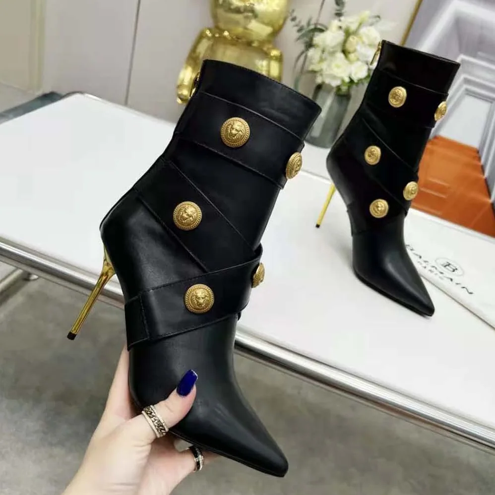 Balmain Alma Leather Ankle Boots for Women in Black Balmain Alma Leather Ankle Boots for Women in Black