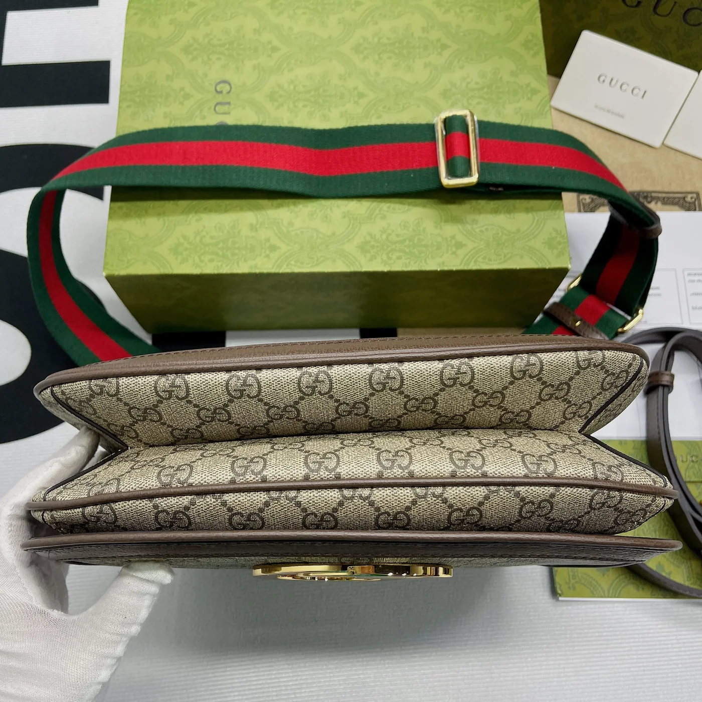 Gucci Blondie Medium Shoulder Bag / Beige/ Ebony GG Supreme Canvas Gold Hardware