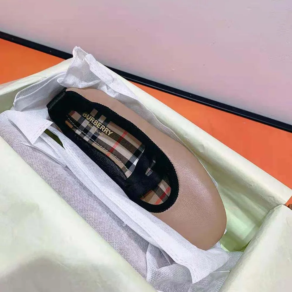 Burberry Logo Detail Vintage Check Cotton Ballerinas for Women in Sandy Burberry Logo Detail Vintage Check Cotton Ballerinas for Women in Sandy
