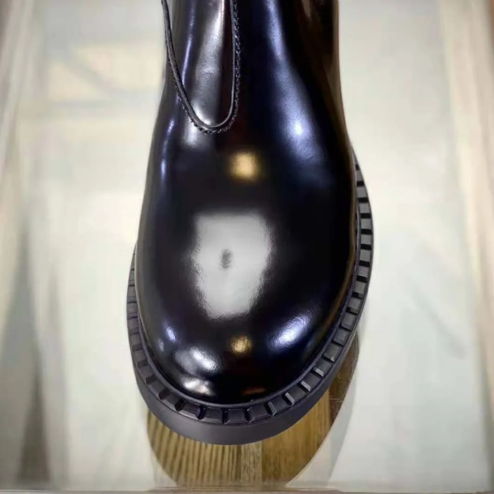 Prada Brushed Calf Leather Chelsea Boots in 40 mm Heel for Men Prada Brushed Calf Leather Chelsea Boots in 40 mm Heel for Men