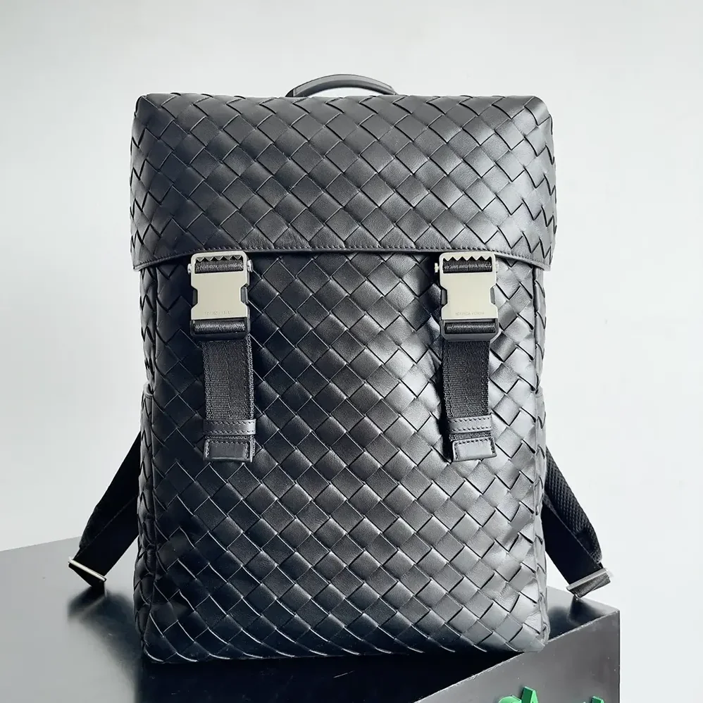 Bottega Veneta Intrecciato Flap Backpack for Unisex in Black