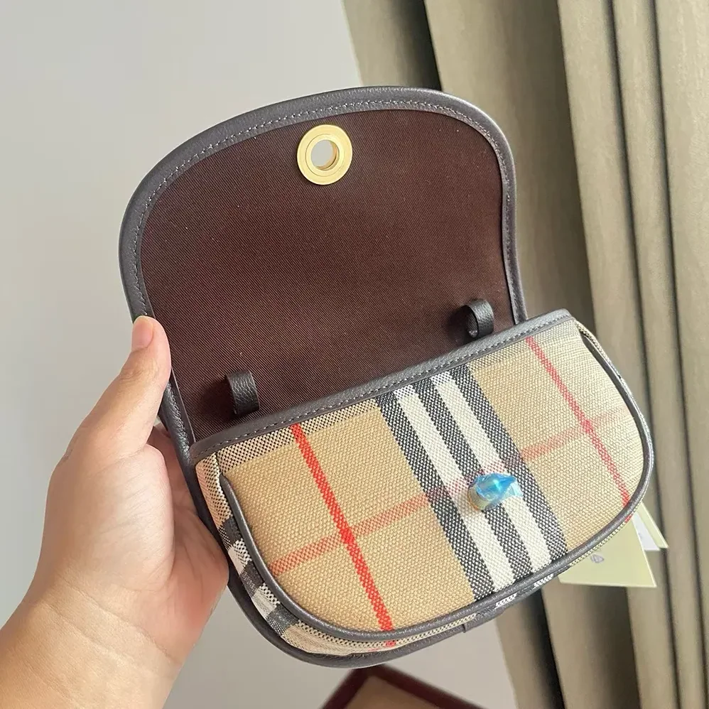 Burberry Highlands Crossbody Bag for Women Burberry Highlands Crossbody Bag for Women