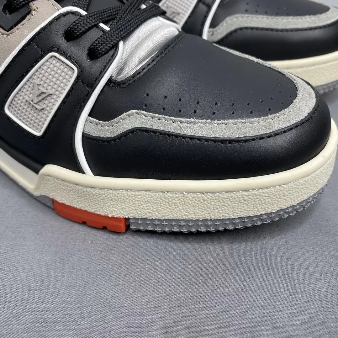 Louis Vuitton Trainer Sneaker Mix Of Materials Black