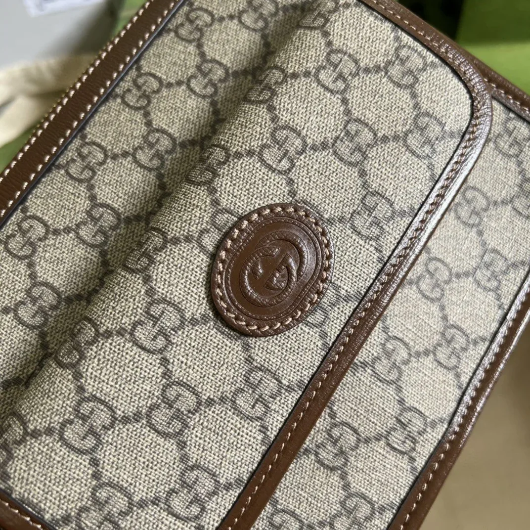 Gucci Messenger Bag With Interlocking G Beige And Ebony GG Supreme Canvas And Brown / GG 92THG Gucci Messenger Bag With Interlocking G Beige And Ebony GG Supreme Canvas And Brown / GG 92THG