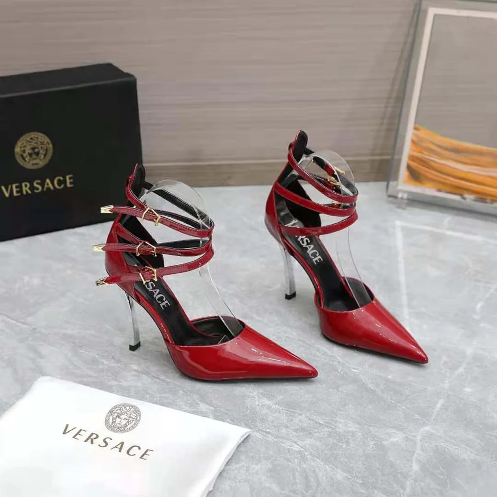 Versace Pin-Point Pumps in Calf Leather for Women in Maroon Versace Pin-Point Pumps in Calf Leather for Women in Maroon