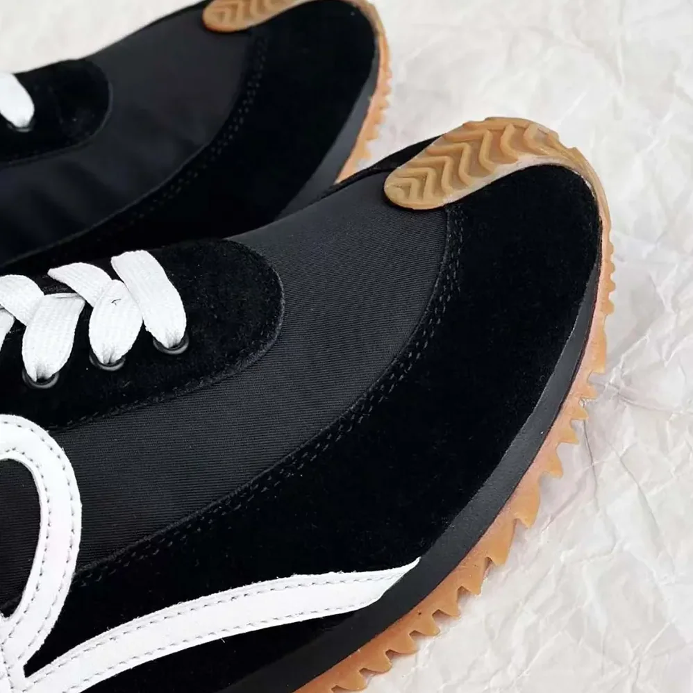 Loewe Flow Runner in Nylon and Suede for Unisex in Black
