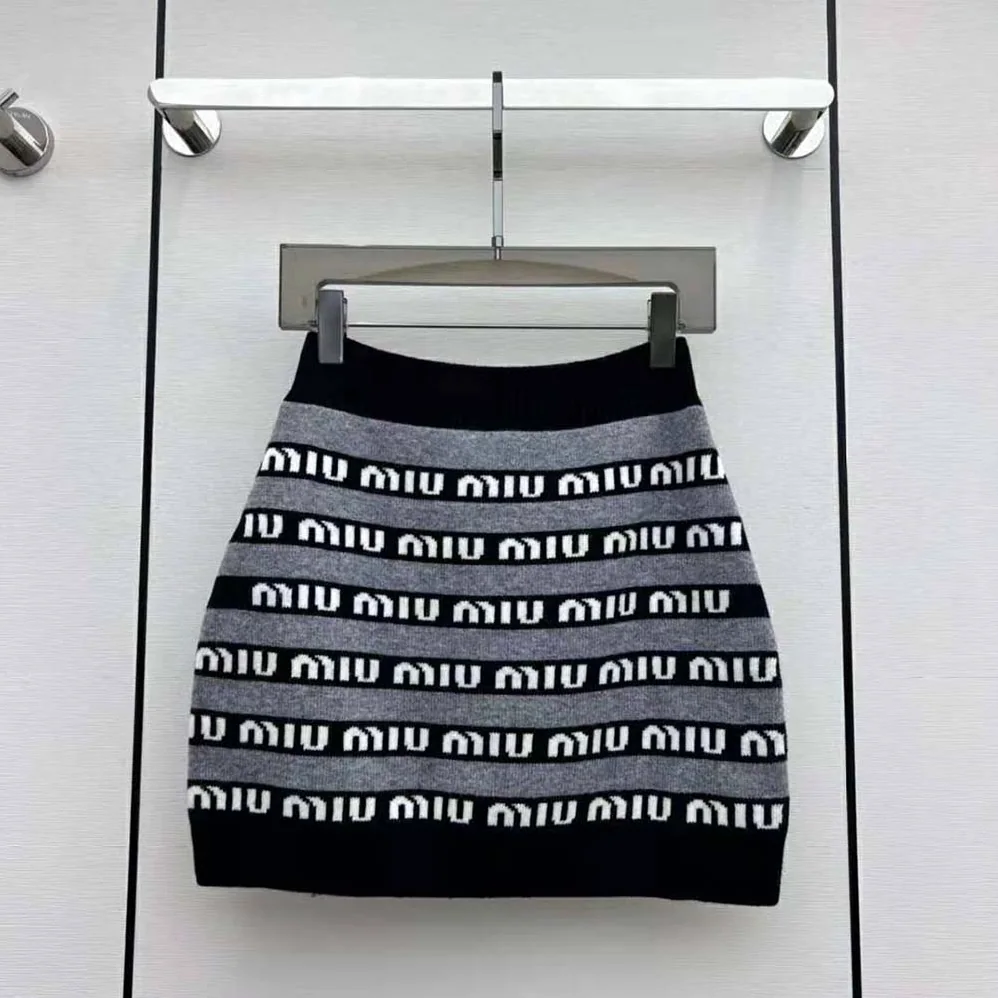 Miu Miu Wool Skirt witn Jacquard Logo for Women in Black Miu Miu Wool Skirt witn Jacquard Logo for Women in Black