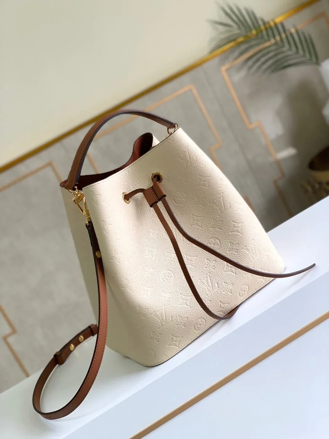 Louis Vuitton NeoNoe MM Bucket Bag Monogram Empreinte Creme