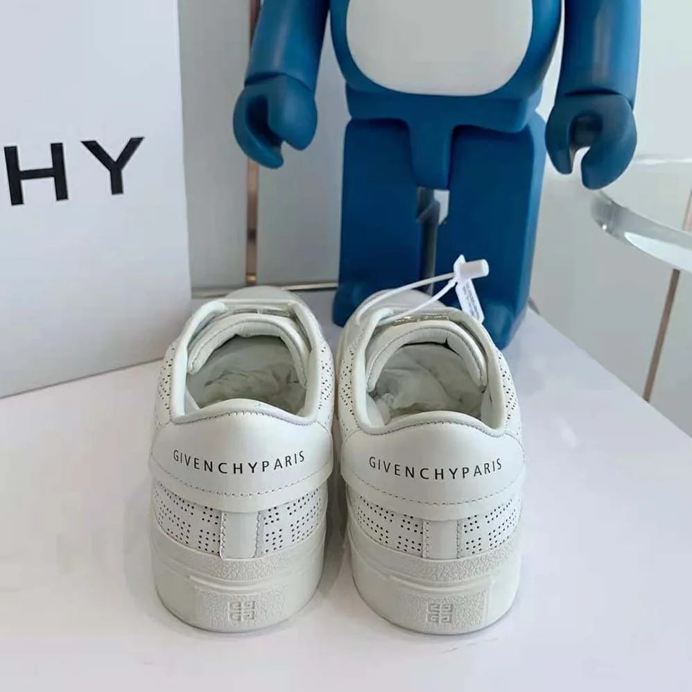 Givenchy Sneakers in 4G Perforated Leather for Unisex in White Givenchy Sneakers in 4G Perforated Leather for Unisex in White