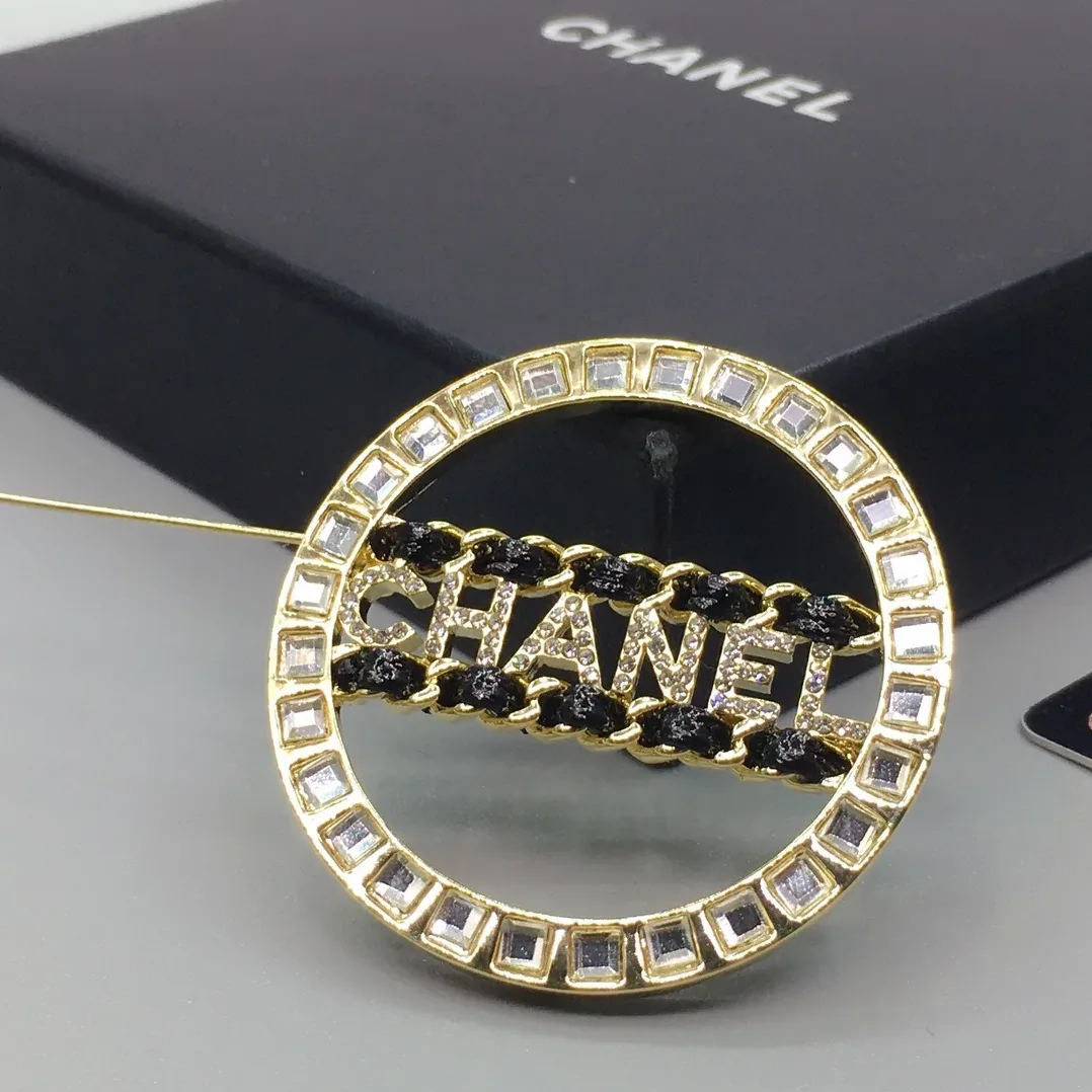 Chanel Brooch Gold in toned Hardware Chanel Brooch Gold in toned Hardware