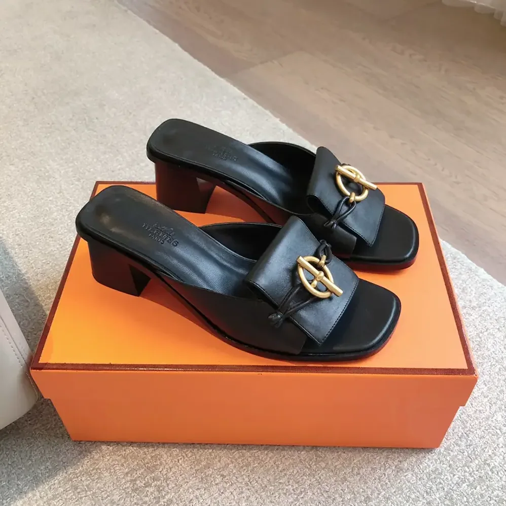 Hermes Ilot 50 Sandal in Calfskin Leather-Black H241142Z for Women Hermes Ilot 50 Sandal in Calfskin Leather-Black H241142Z for Women