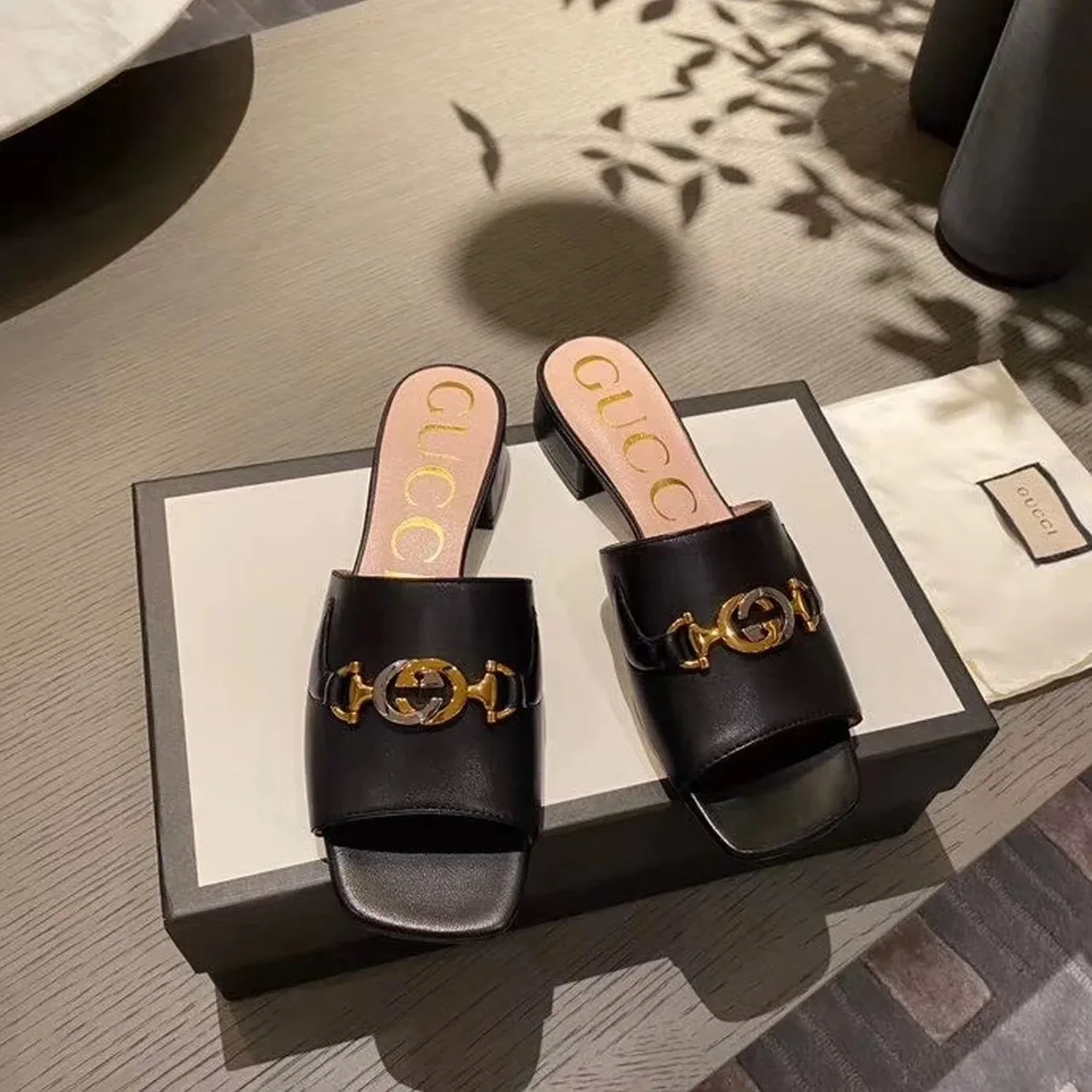 Gucci Zumi Slide Sandals Black