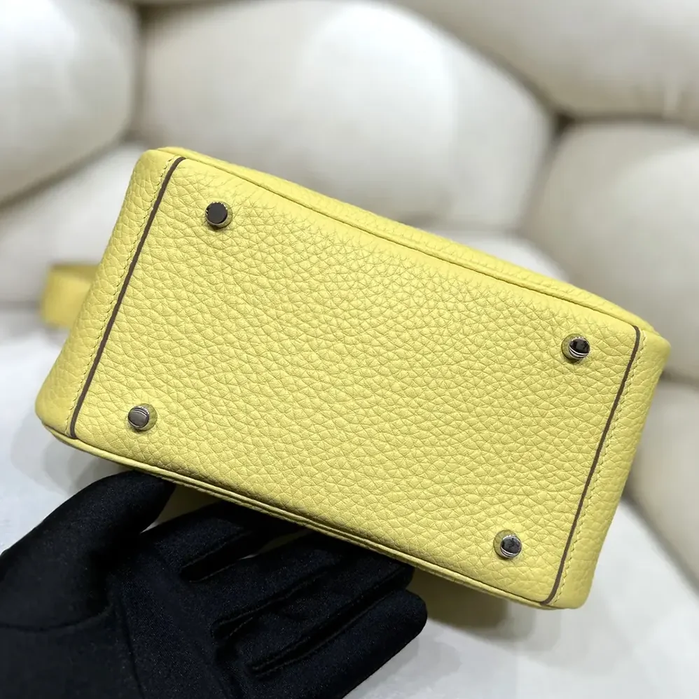 Hermes Lindy Mini 19 in Clemence Leather for Women in Yellow/Silver Hermes Lindy Mini 19 in Clemence Leather for Women in Yellow/Silver
