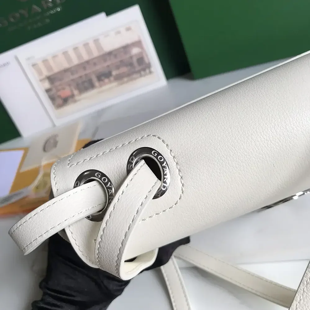 Goyard 233 Bag for Unisex in White Goyard 233 Bag for Unisex in White