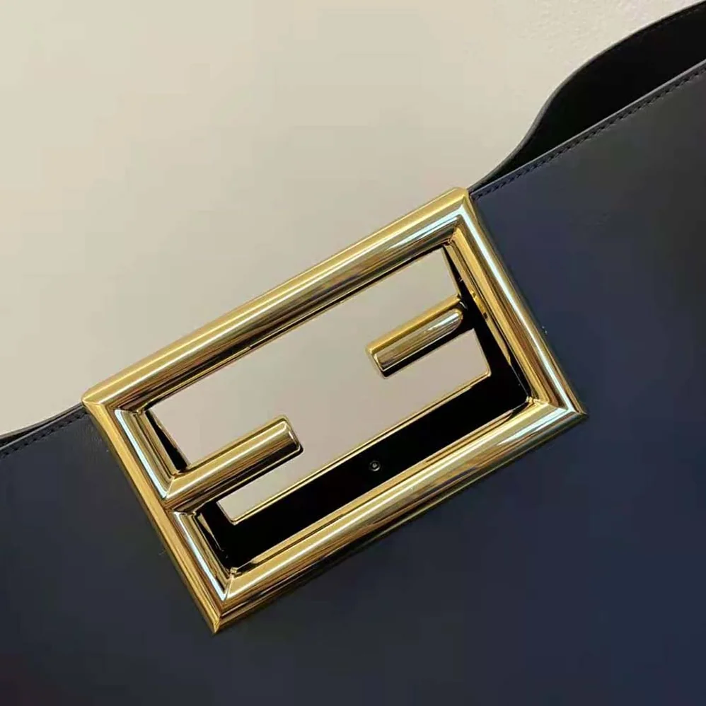 Fendi Way Medium Made of Camellia-Colored Leather Bag for Women in Black