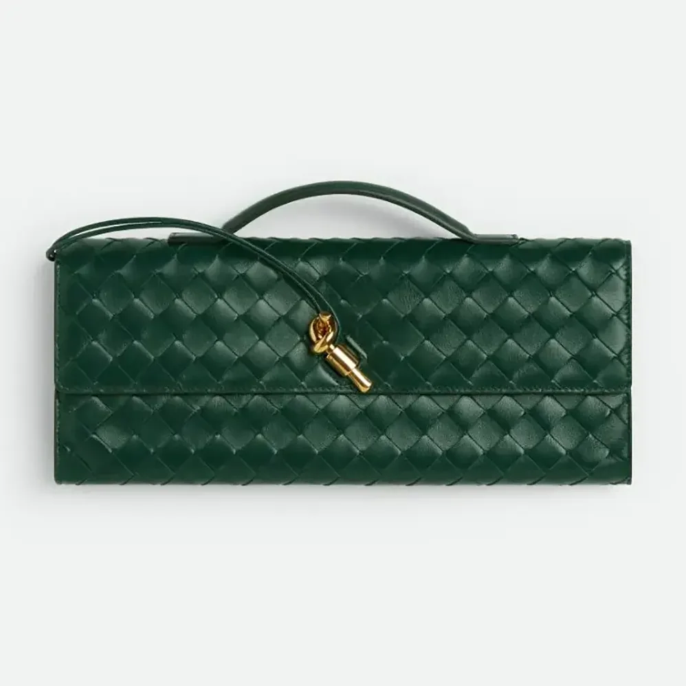Bottega Veneta Long Clutch Andiamo With Handle for Women in Emerald Green