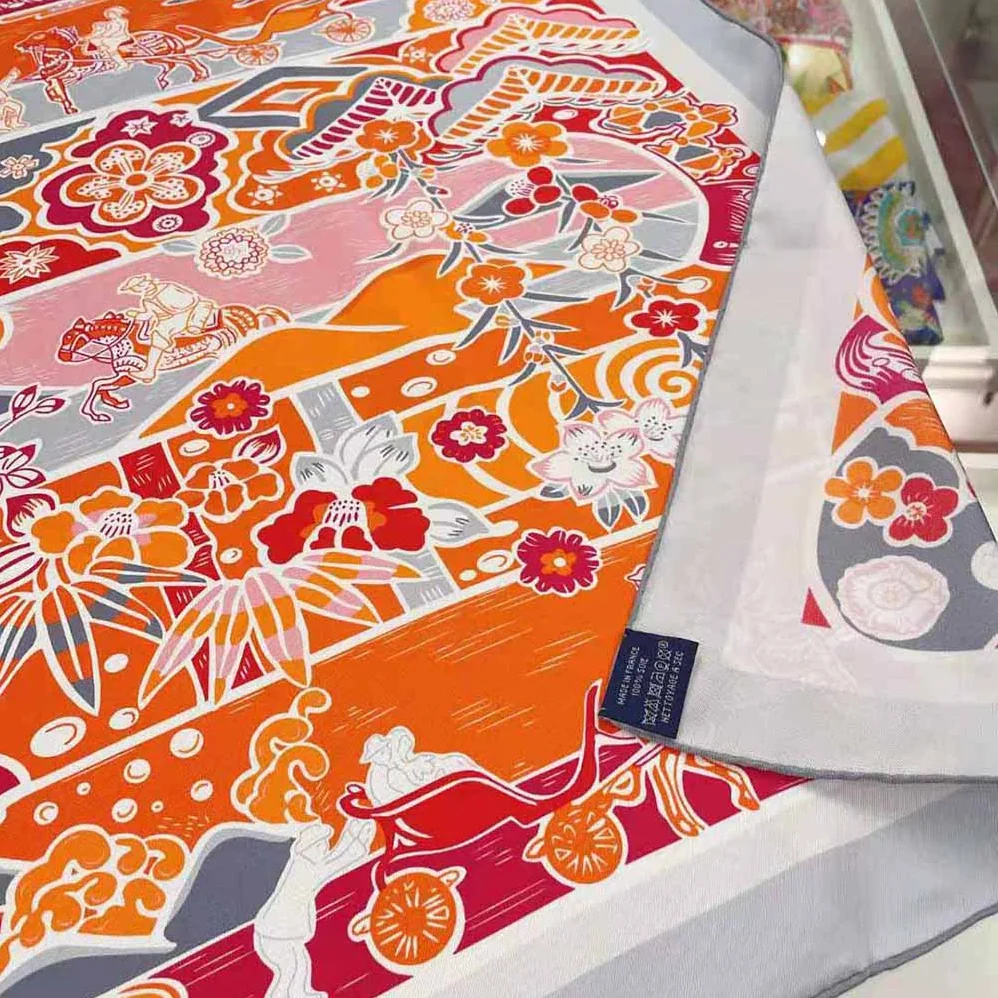 Hermes Bingata Shawl 140 in Cashmere and Silk with Hand-Rolled Edges for Women in Pink Hermes Bingata Shawl 140 in Cashmere and Silk with Hand-Rolled Edges for Women in Pink
