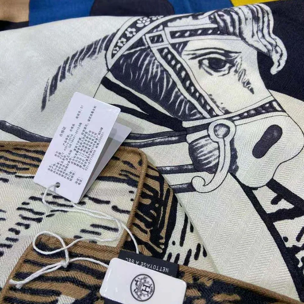 Hermes Cavalier En Formes Scarf 90 for Women in White Hermes Cavalier En Formes Scarf 90 for Women in White