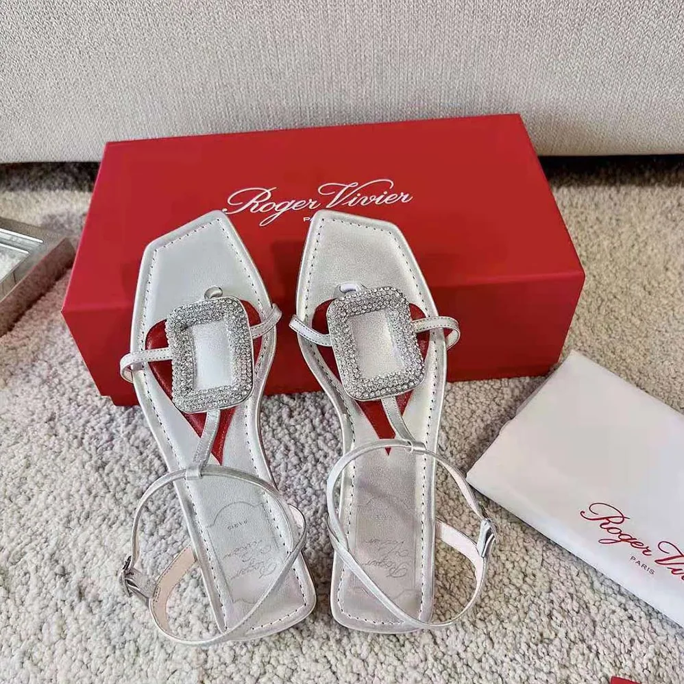 Roger Vivier Viv Choc Strass Buckle Thong Sandals in Leather for Women in Silver Roger Vivier Viv Choc Strass Buckle Thong Sandals in Leather for Women in Silver