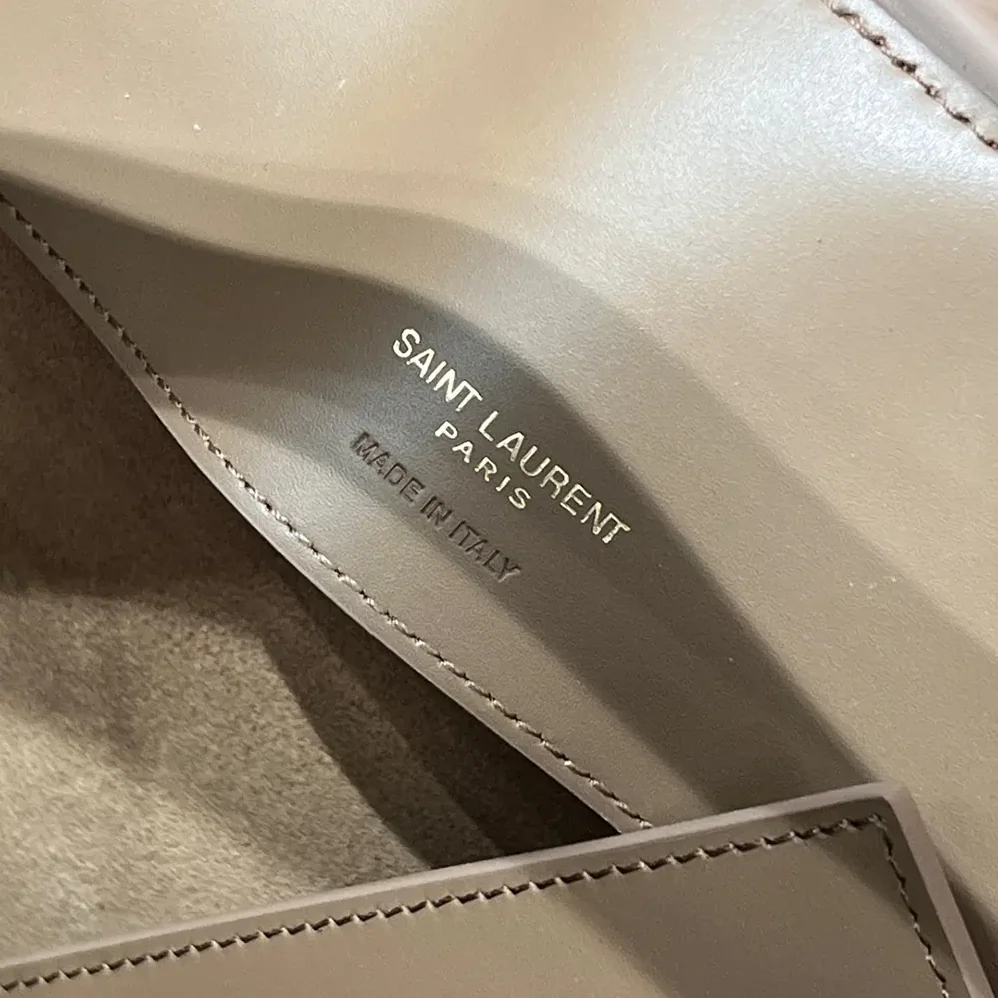 Saint Laurent YSL Le 37 Small in Shiny Leather for Women in Brown Saint Laurent YSL Le 37 Small in Shiny Leather for Women in Brown