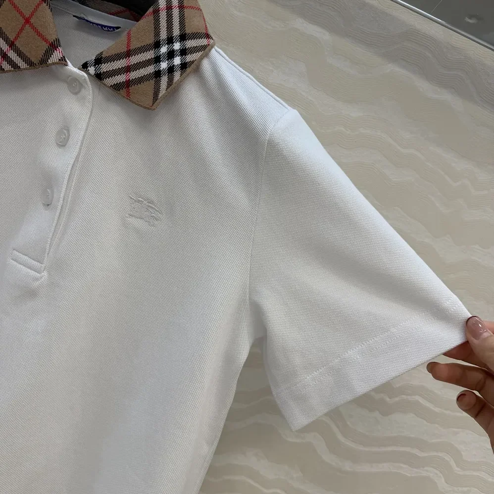 Burberry Check Collar Cotton Polo Shirt for Women in White Burberry Check Collar Cotton Polo Shirt for Women in White