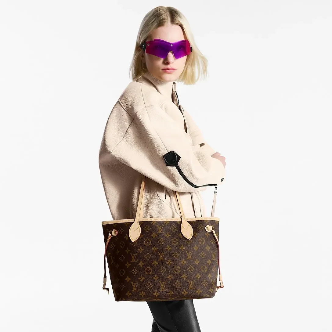 Louis Vuitton Neverfull PM Tote Bag in Beige Monogram Gold Hardware