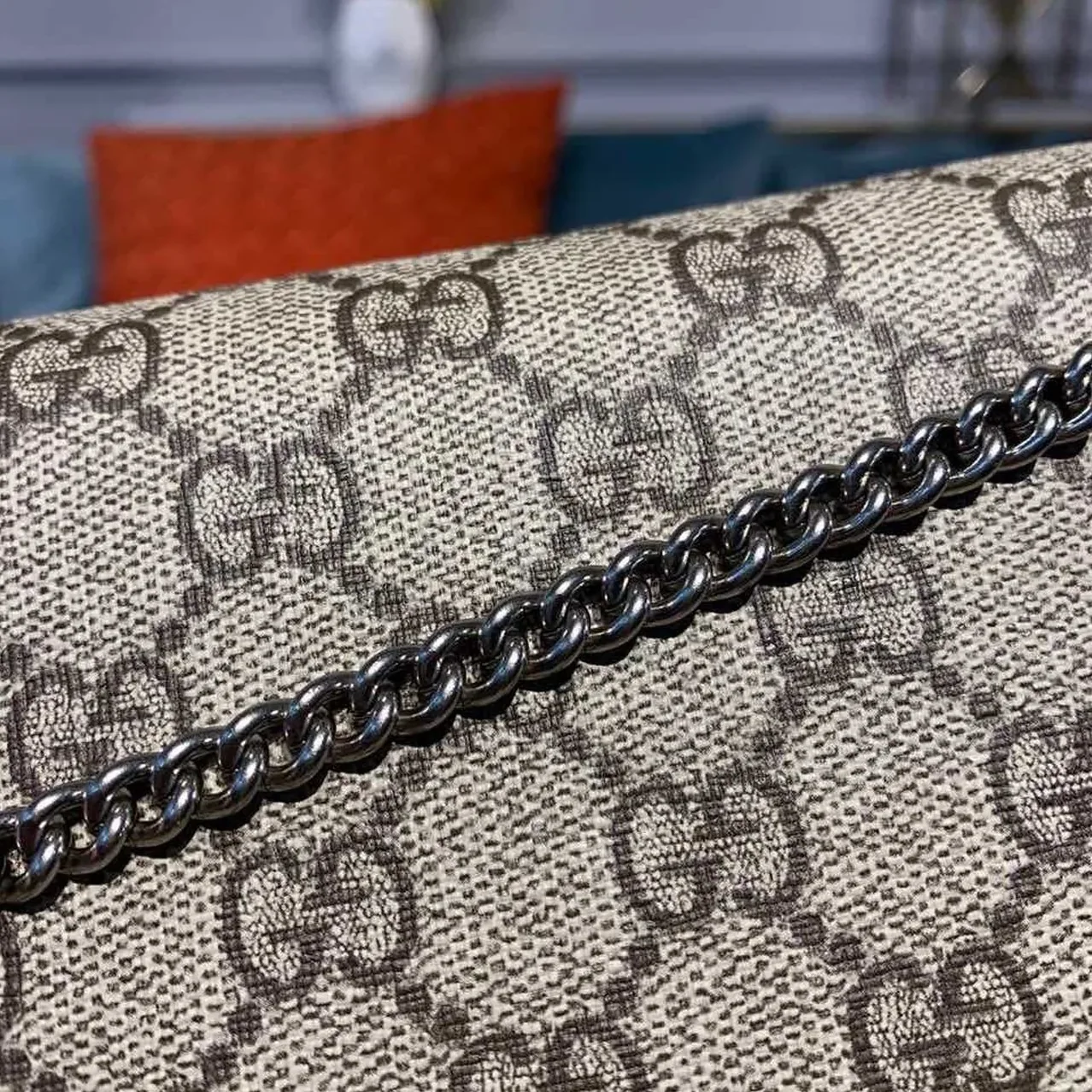Gucci Dionysus Super Mini Shoulder Bag / Emerald GG Supreme Canvas Made Using An Earth-Conscious Process With Taupe Deta Gucci Dionysus Super Mini Shoulder Bag / Emerald GG Supreme Canvas Made Using An Earth-Conscious Process With Taupe Deta