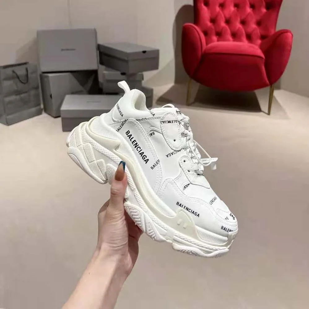 Balenciaga Triple S Sneaker Allover Logo in White and Black Technical Material for Unisex Balenciaga Triple S Sneaker Allover Logo in White and Black Technical Material for Unisex