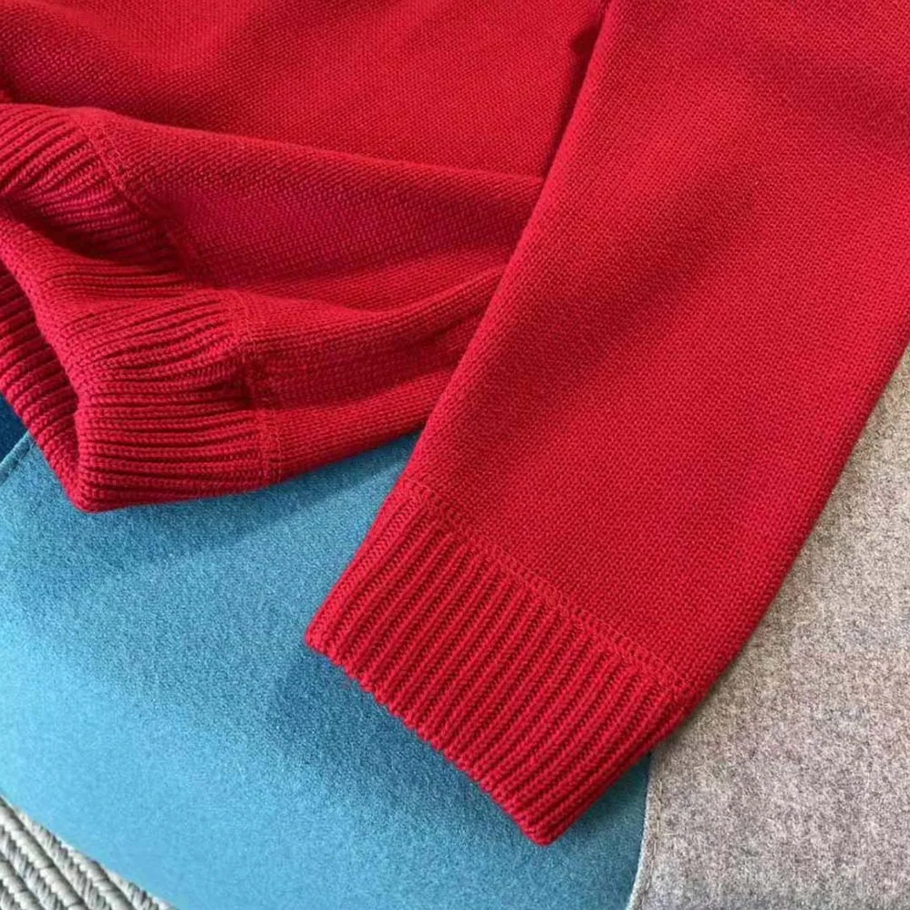 Celine 16 Sweatshirt in Wool and Cashmere for Women in Red