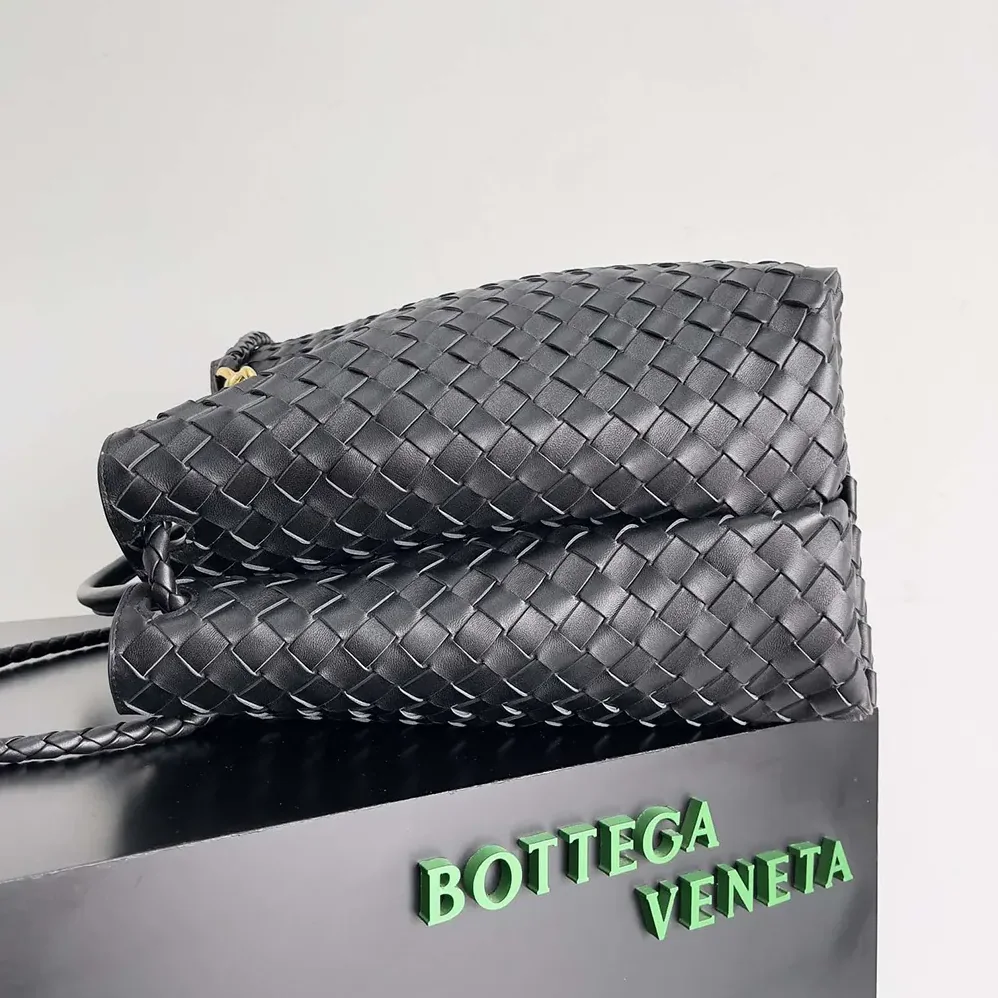 Bottega Veneta Large Andiamo in Lambskin Leather for Women in Black/Gold Bottega Veneta Large Andiamo in Lambskin Leather for Women in Black/Gold