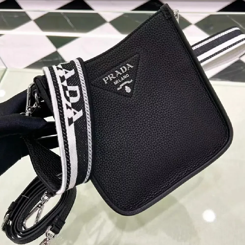 Prada Leather Mini Shoulder Bag for Unisex in Black Prada Leather Mini Shoulder Bag for Unisex in Black