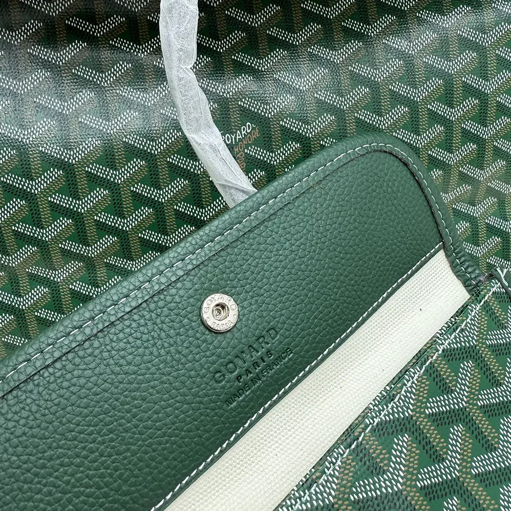 Goyard Hardy Pm Bag for Unisex in Green