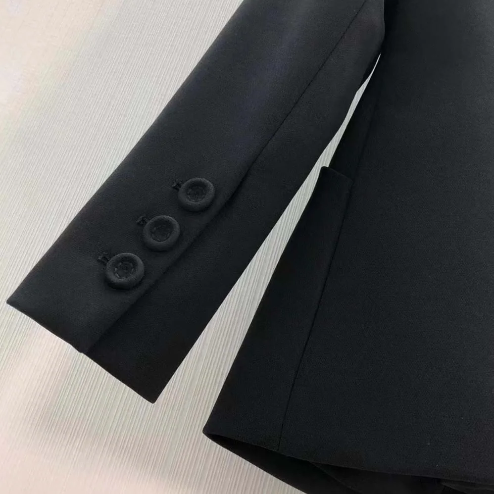 Dior 30 Montaigne Bar Jacke Black Single for Women in Breasted Wool and Silk Dior 30 Montaigne Bar Jacke Black Single for Women in Breasted Wool and Silk