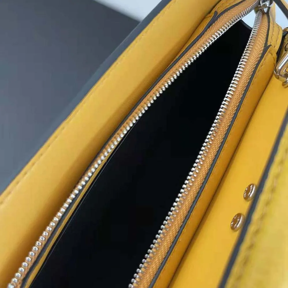 Fendi Peekaboo ISeeU XCross Orange Leather Bag for Men Fendi Peekaboo ISeeU XCross Orange Leather Bag for Men