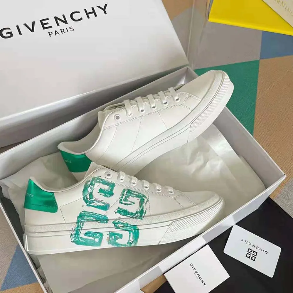 Givenchy Sneakers City Sport in 4G Print Leather for Unisex in Green Givenchy Sneakers City Sport in 4G Print Leather for Unisex in Green