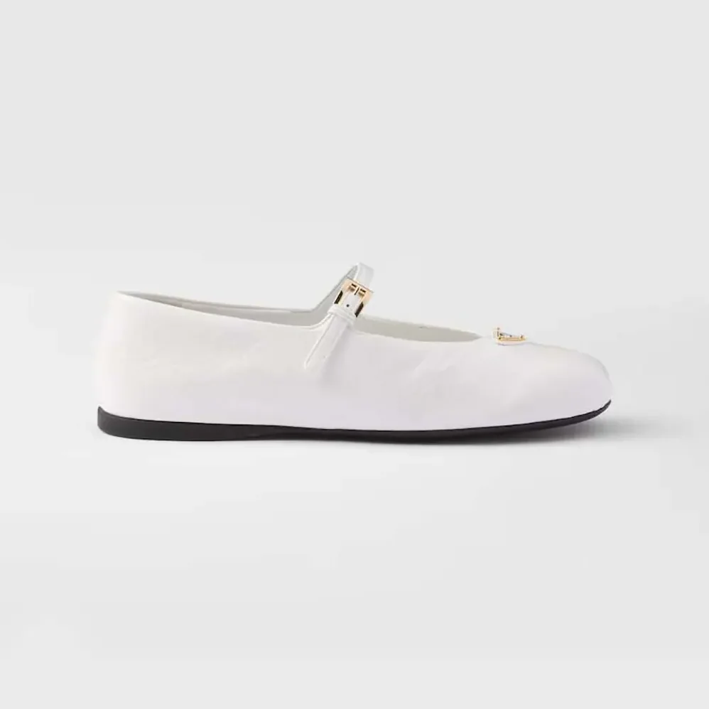 Prada Naplak Patent Leather Ballerinas for Women in White Prada Naplak Patent Leather Ballerinas for Women in White