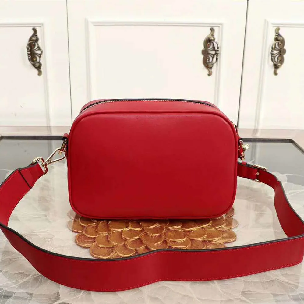 Fendi Camera Case Leather Bag for Women in Red