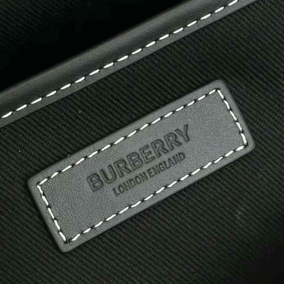 Burberry Small Alfred Messenger Bag for Men in Brown Burberry Small Alfred Messenger Bag for Men in Brown