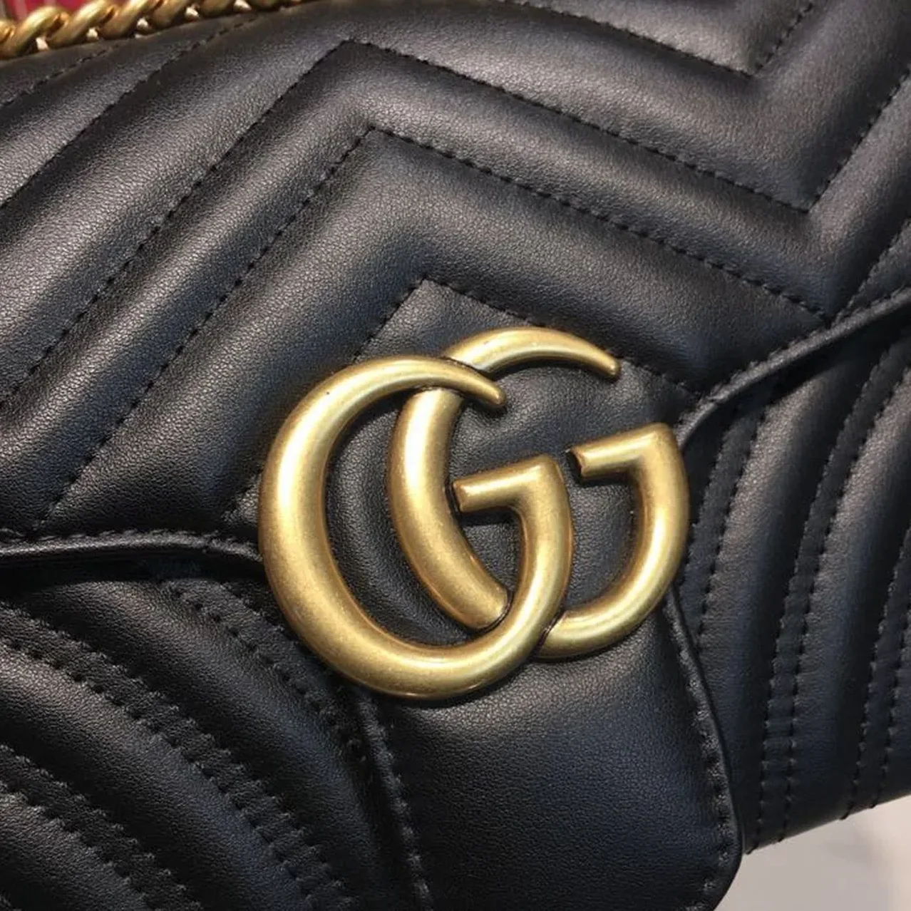 Gucci GG Marmont Small Matelassé Shoulder Bag Black /