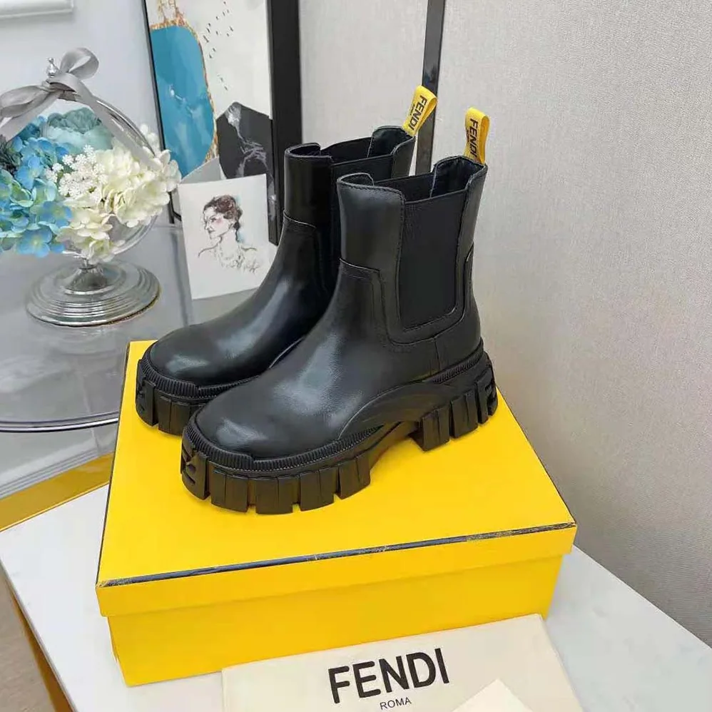 Fendi Force Black Leather Chelsea Boots for Women Fendi Force Black Leather Chelsea Boots for Women
