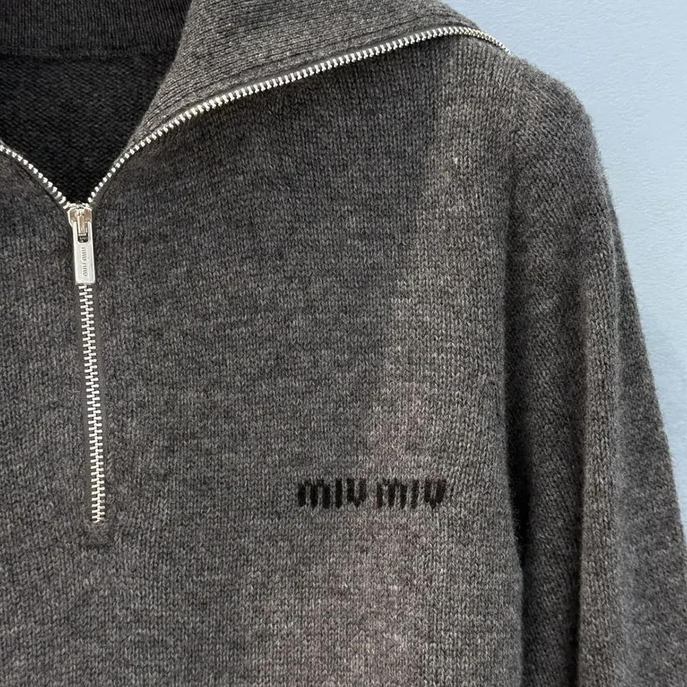 Miu Miu Cashmere Half for Women in Zipper Sweater Miu Miu Cashmere Half for Women in Zipper Sweater