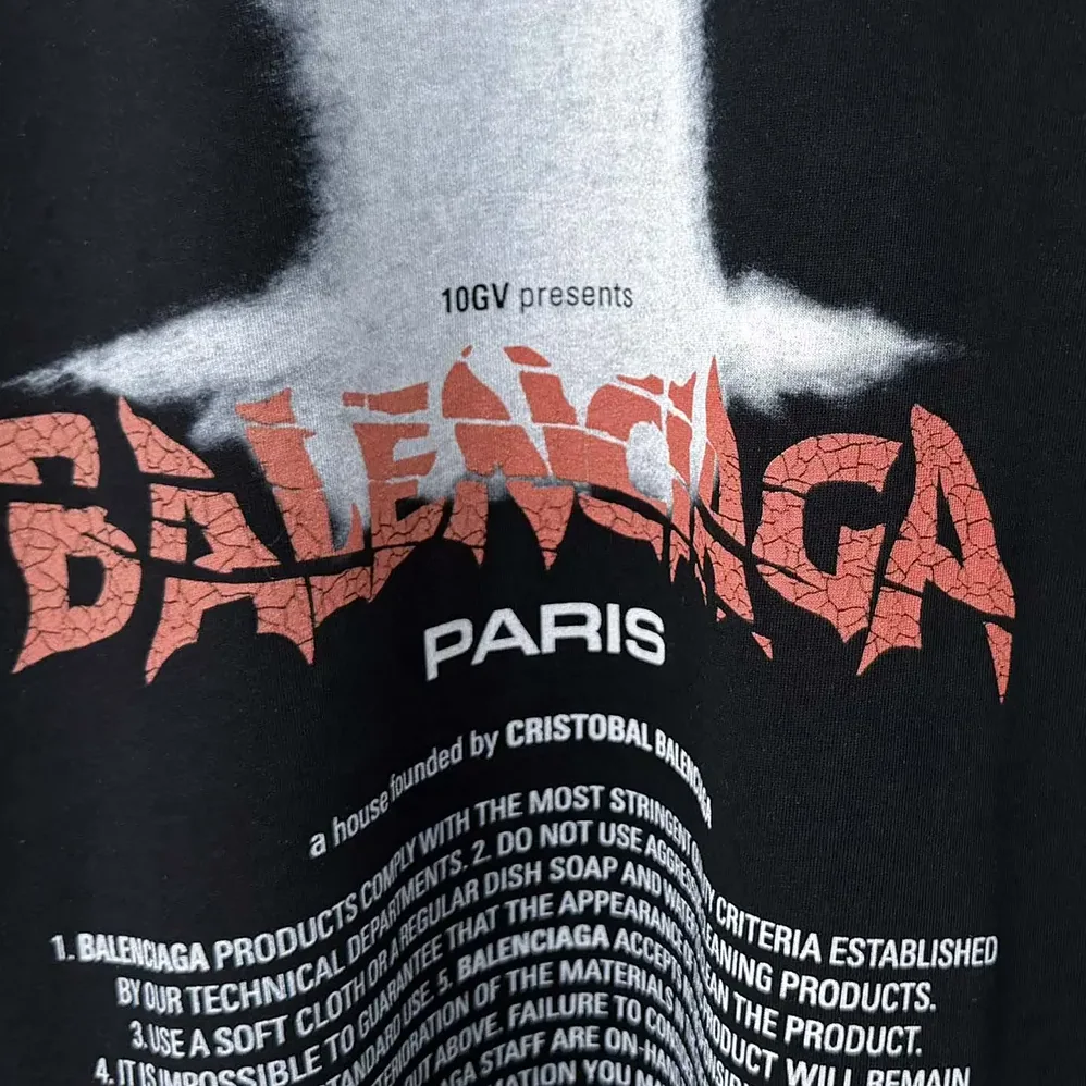 Balenciaga The Door Oversized T-Shirt in Black Dry Jersey for Men Balenciaga The Door Oversized T-Shirt in Black Dry Jersey for Men