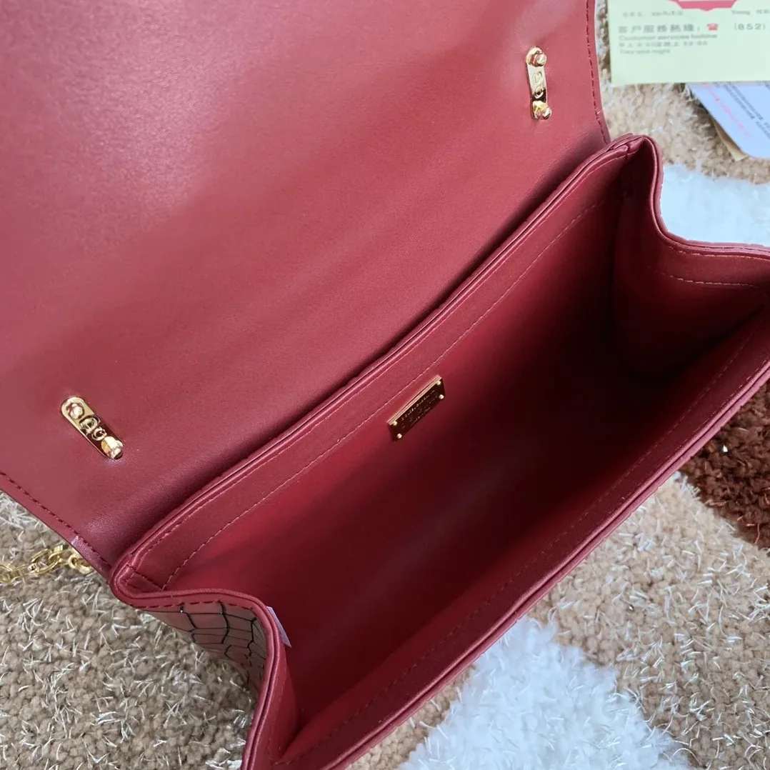 Dolce & Gabbana DG Girls CrossBody Bag Burgundy / Dolce & Gabbana DG Girls CrossBody Bag Burgundy /