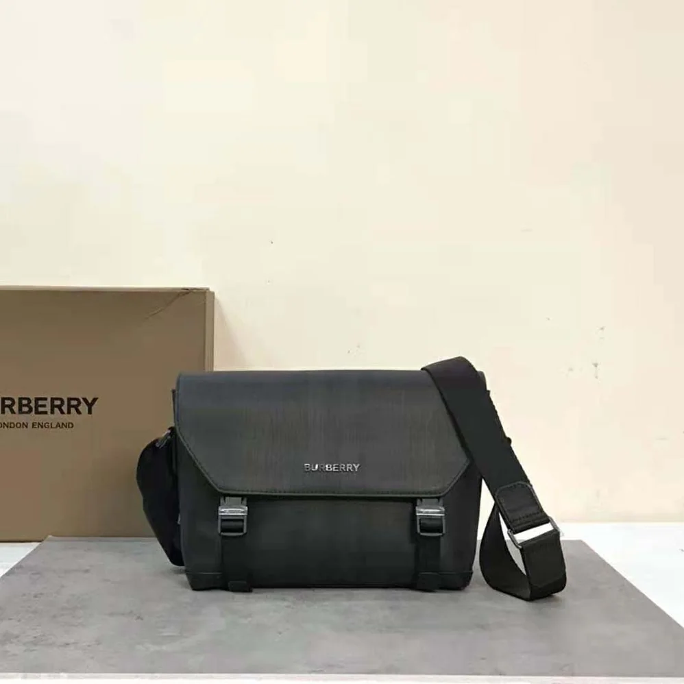 Burberry Large Wright Bag in Calf Leather for Men in Black